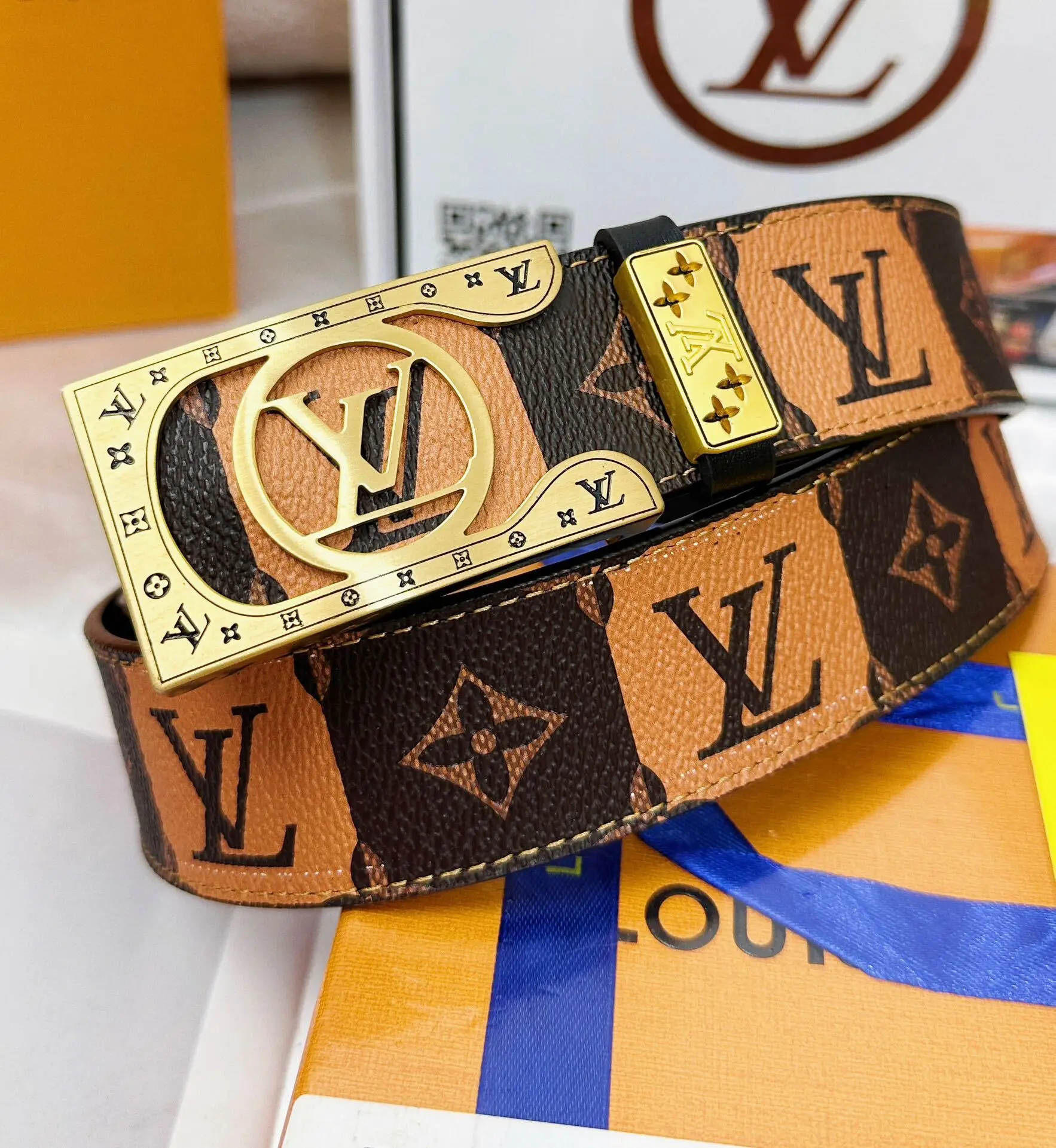 точная копия 1:1 Модный КлассичесКий С Полой Тонкой Пряжкой В Стиле Louis Vuitton Новый