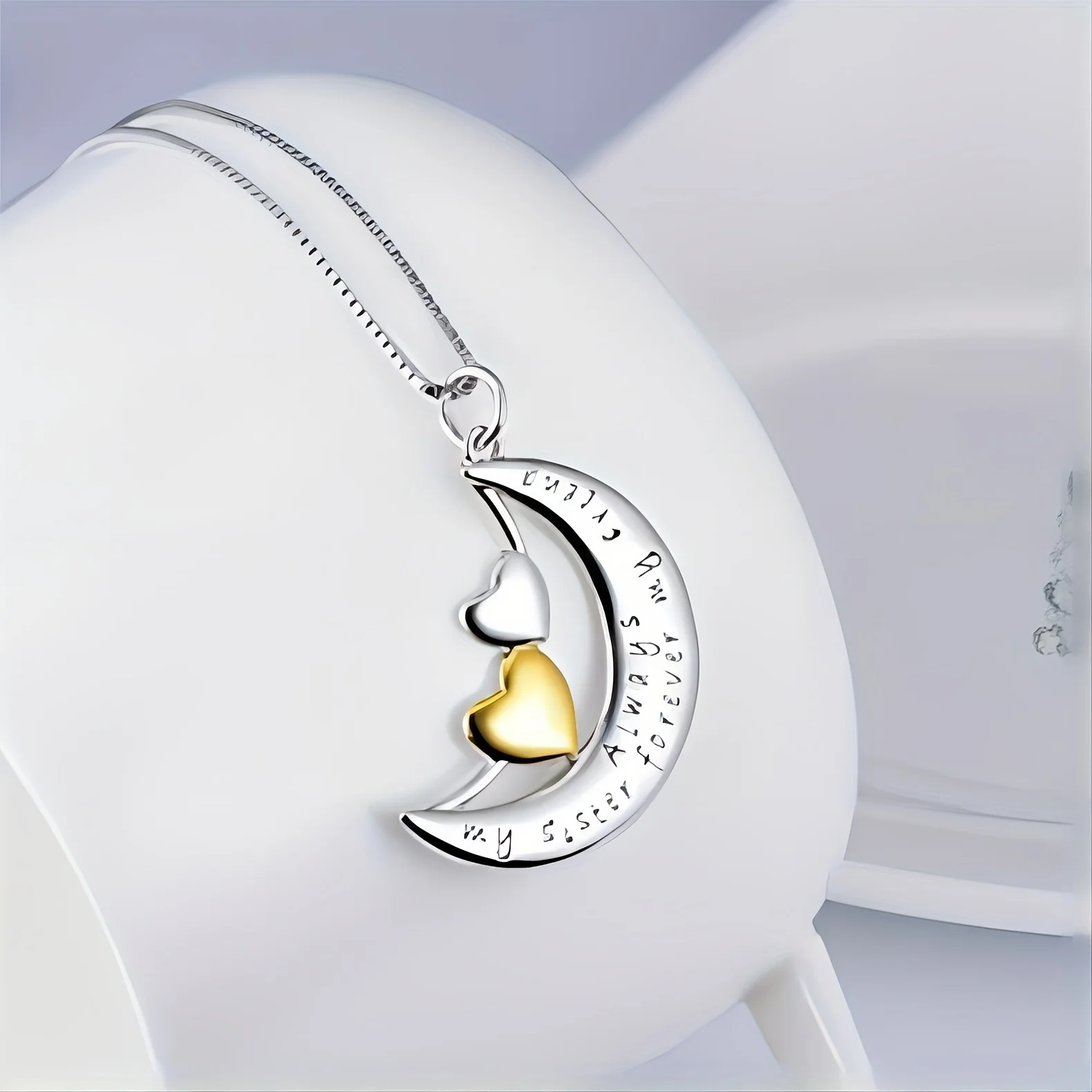 Женское ожерелье с подвеской в виде сердца