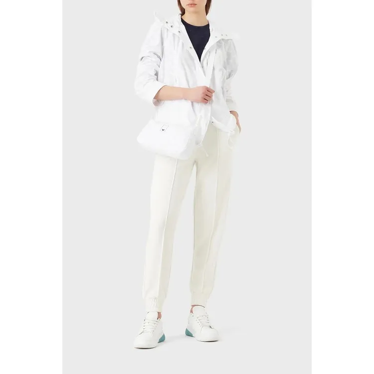 Рисунок 2 - Emporio Armani Расслабленная посадка