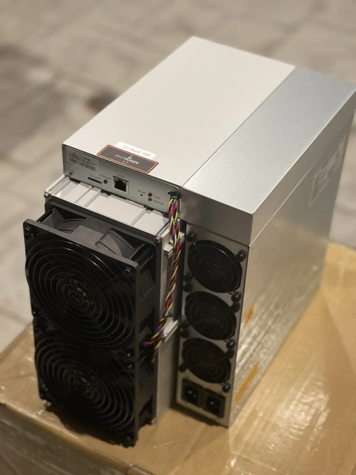 Antminer l7 9050
