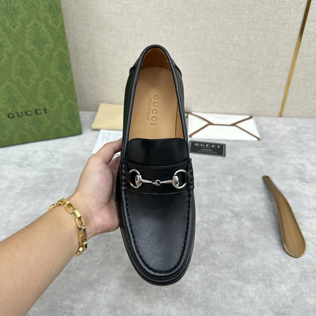 Кроссовки Gucci для отдыха воздухопроницаемые износостойкие сейсмические
