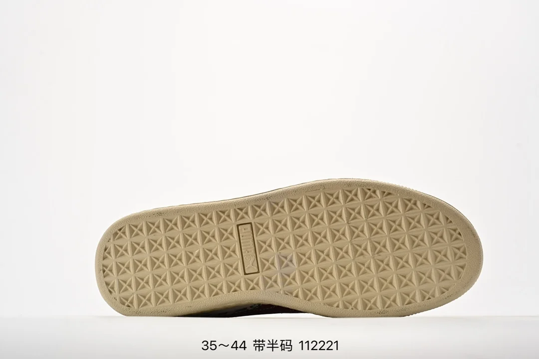 Обувь Suede BZ EMB для нейтрального отдыха C