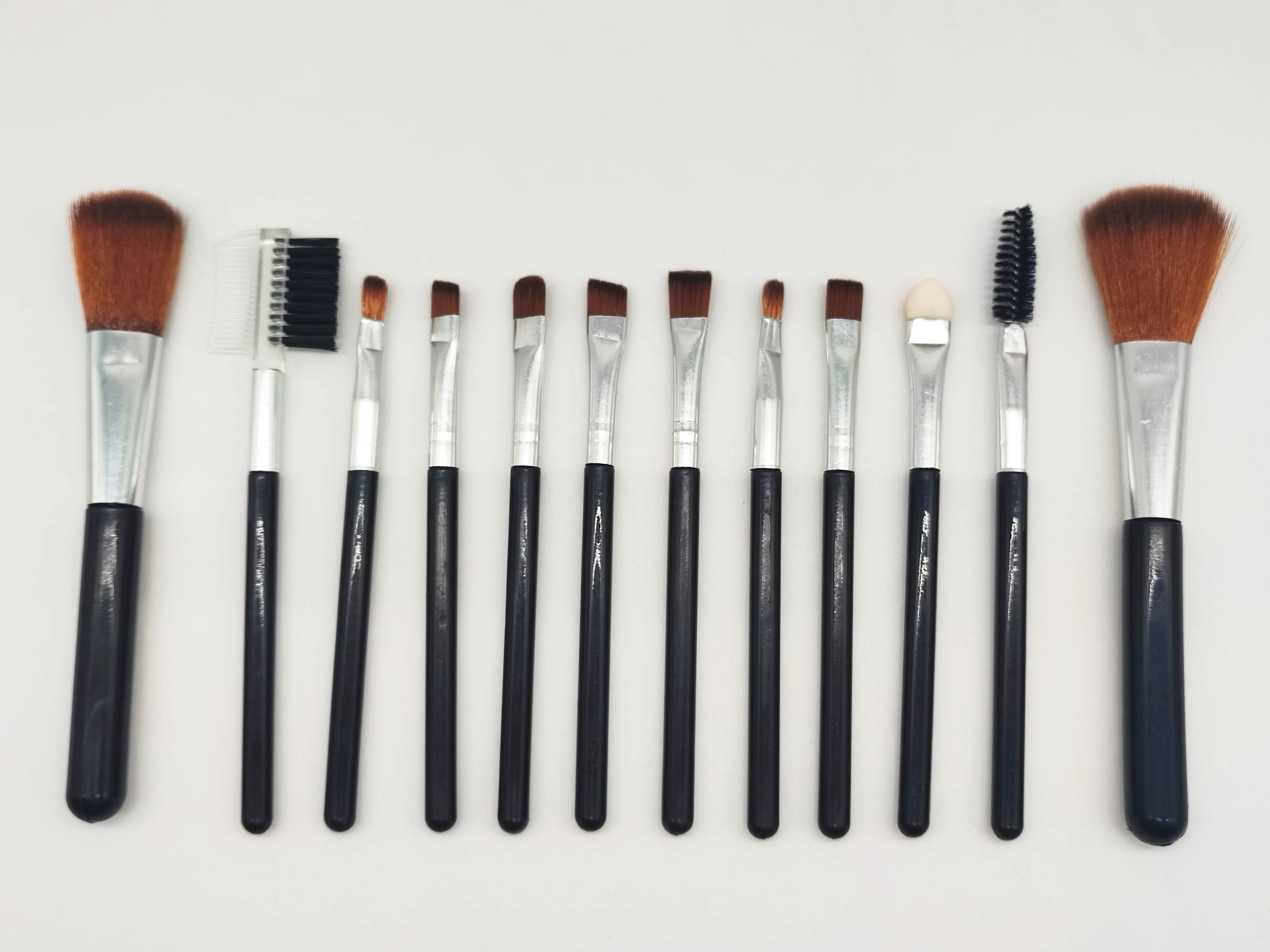 кисточка летуаль. кисть для румян летуаль. кисть летуаль 116. кисточка летуаль. для тонального кисть летуаль.