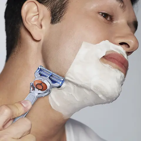 Ручная бритва Gillette Skin Guard Flexball с 6 сменными лезвиями