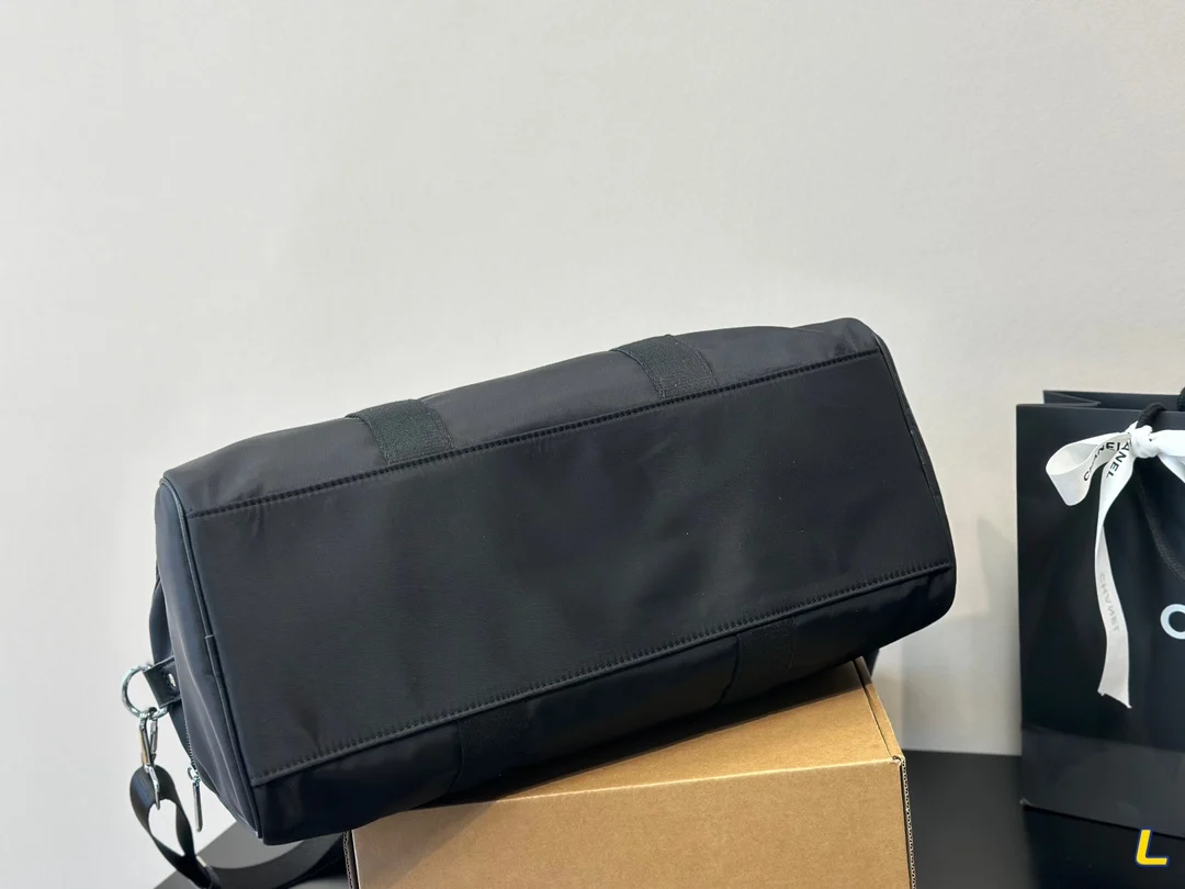 Сумка-тоут 2024 Chanel Новая женская сумка-кошелек через плечо Модная