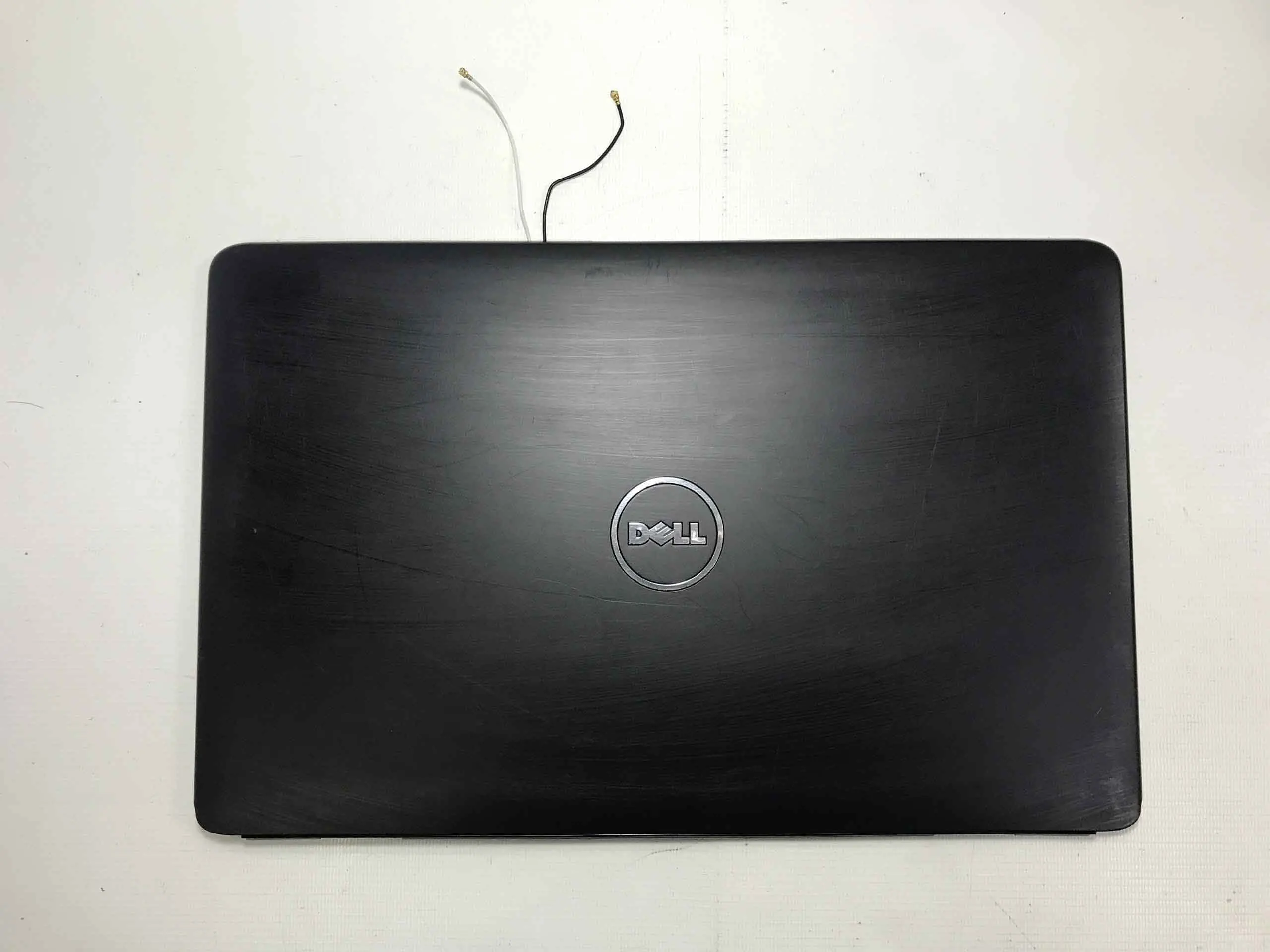 Крышка матрицы для Dell Inspiron 1545