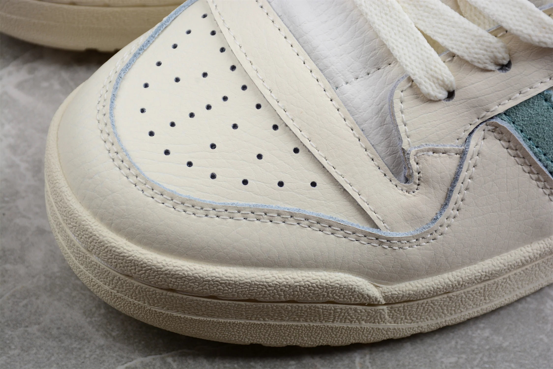 точная копия 1:1 КроссовКи Adidas Disney X AdidAs Forum Low &quotStitch" Спортивная Обувь Активного