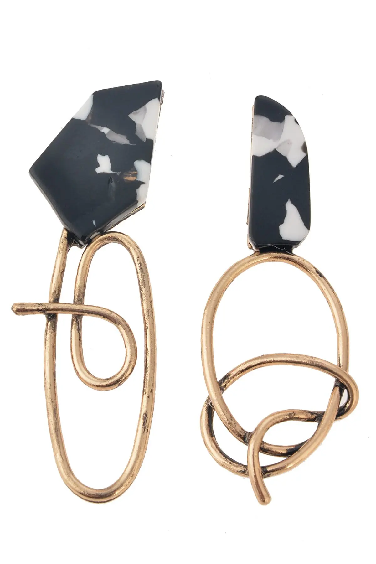 Рисунок 4 - Серьги в виде счастливого дома