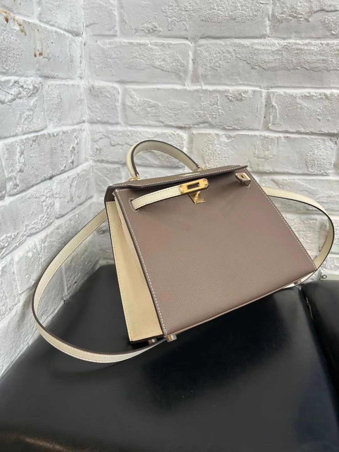 ☑ Келли. 25cm слоновый пепел / молочный коктейль белый EPSOM