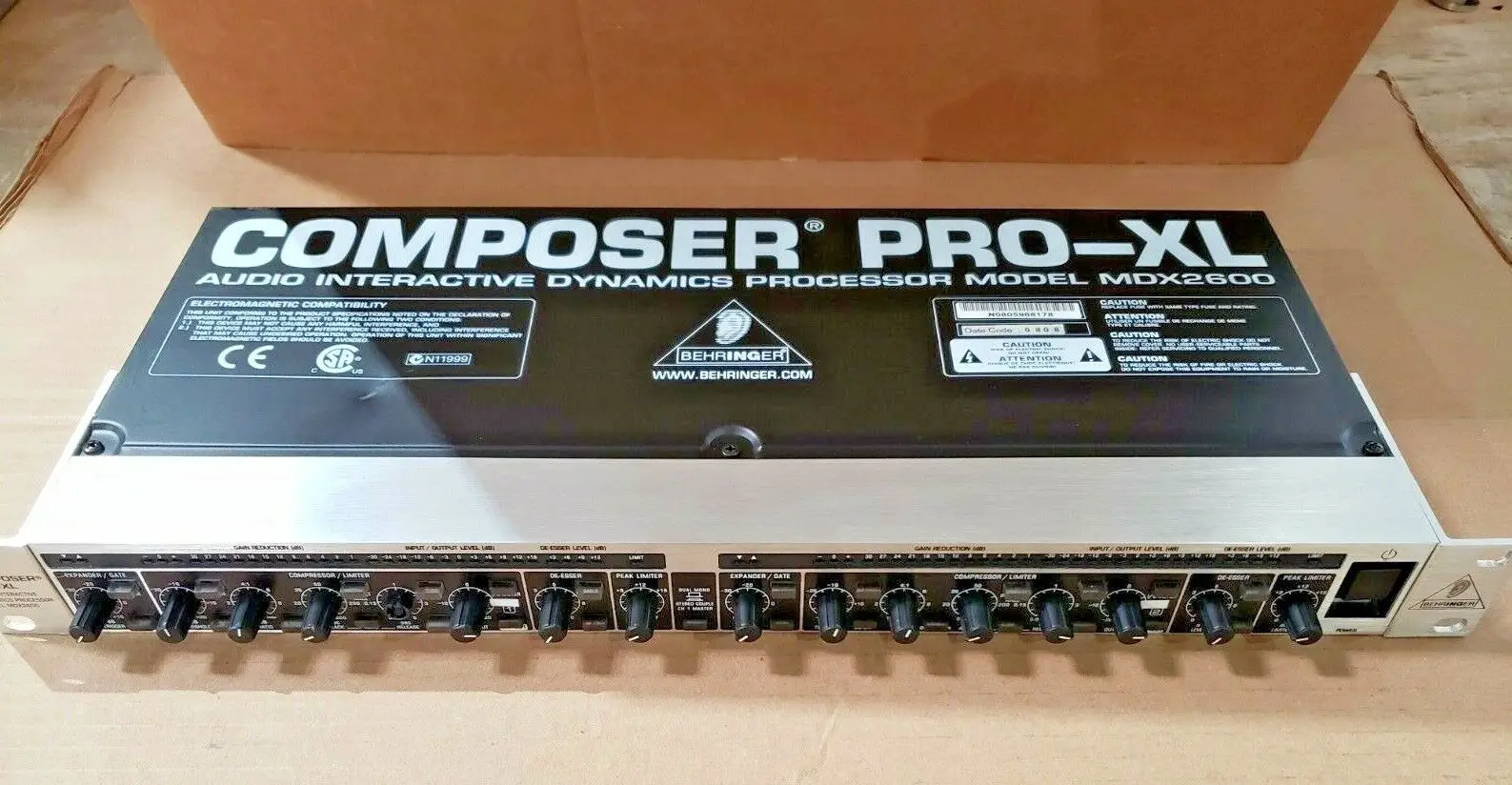 

2022 Drop Shipping Behringer Composer Pro-XL MDX2600 Compressor with De-esser