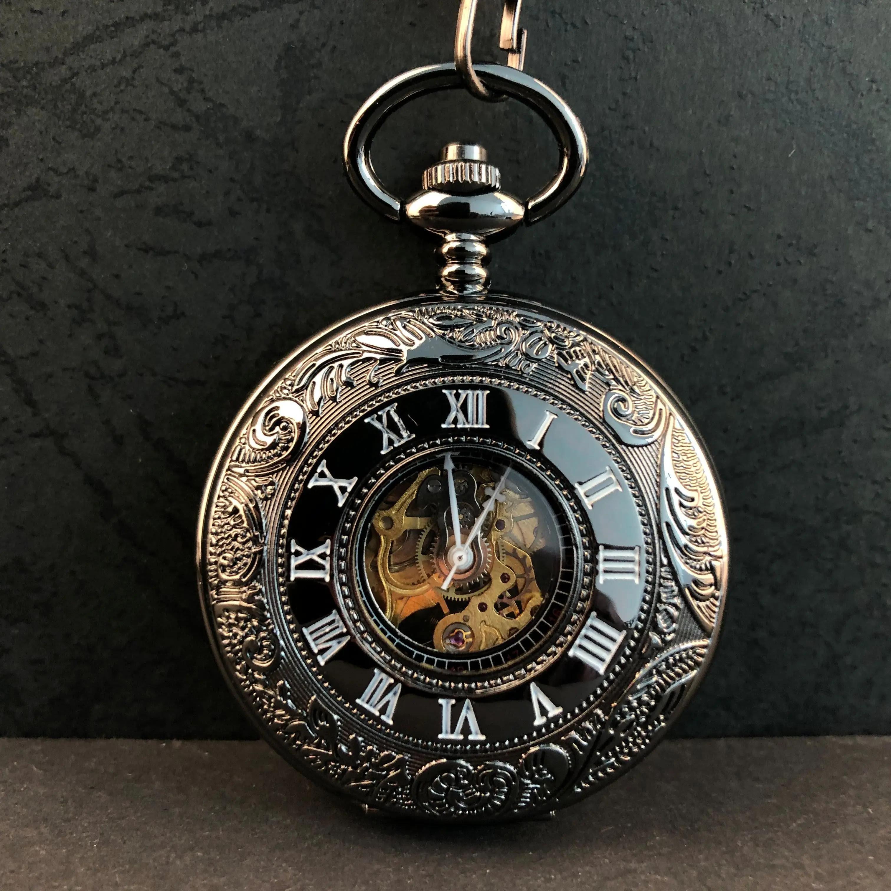 Neutral Charm Vintage Mechanical Pocket Watch For Men Ladies Roma Amber Dial Endant Watch Chain Gift