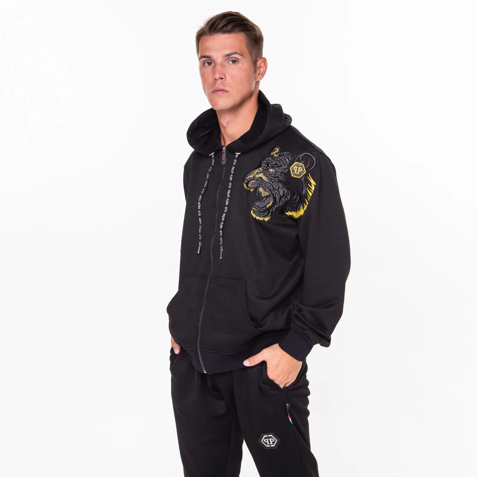 Рисунок 2 - Костюм мужской PHILIPP PLEIN (толстовка/брюки)