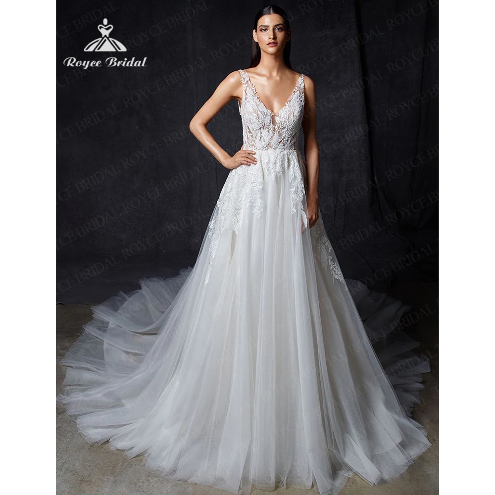 

2023 V Neck Rustic Sleeveles Bridal Gown Appliuqes Lace Dresses For Women A Line Illusion Tulle Backless Design Bride Dresses