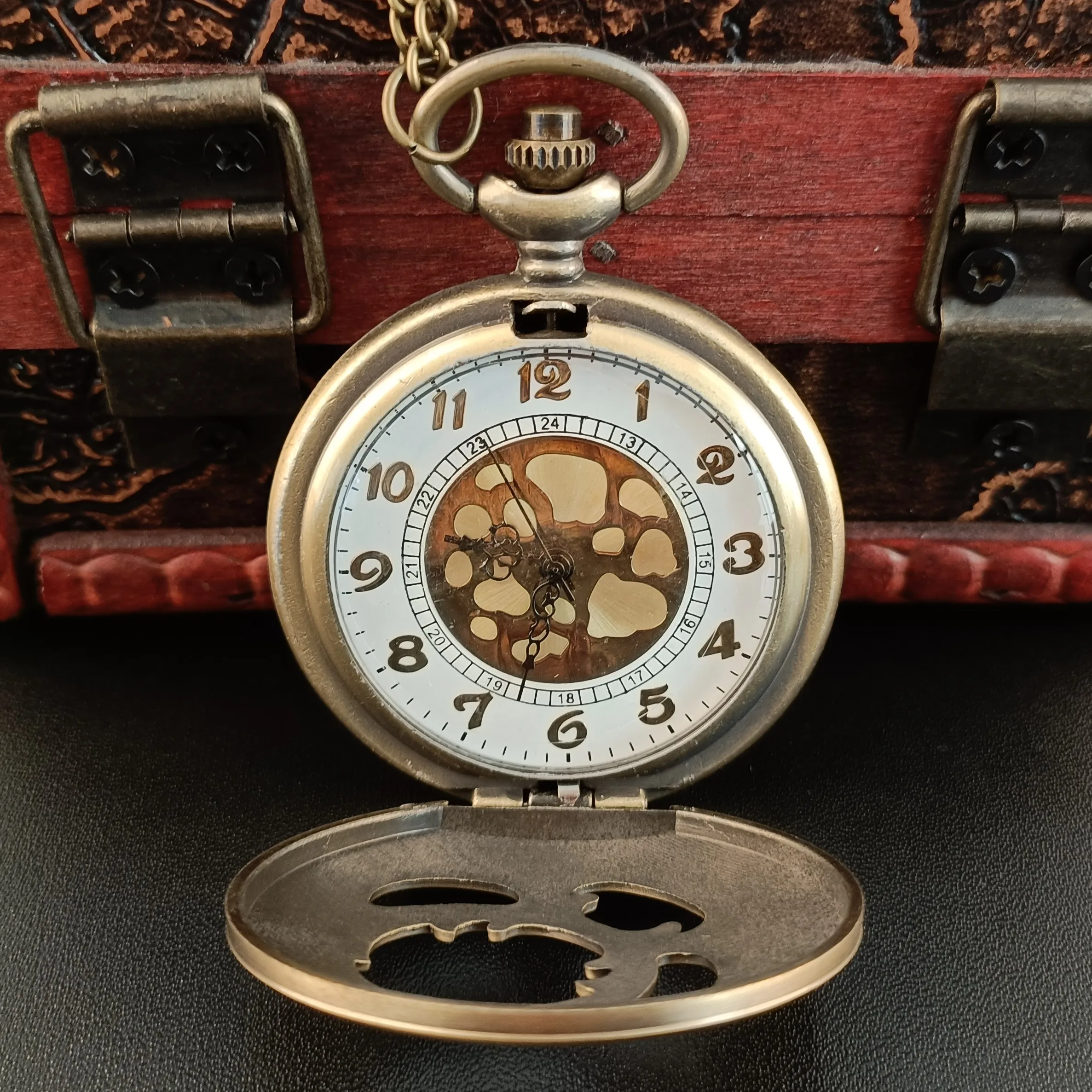 Рисунок 2 - Креативные индивидуальные бронзовые