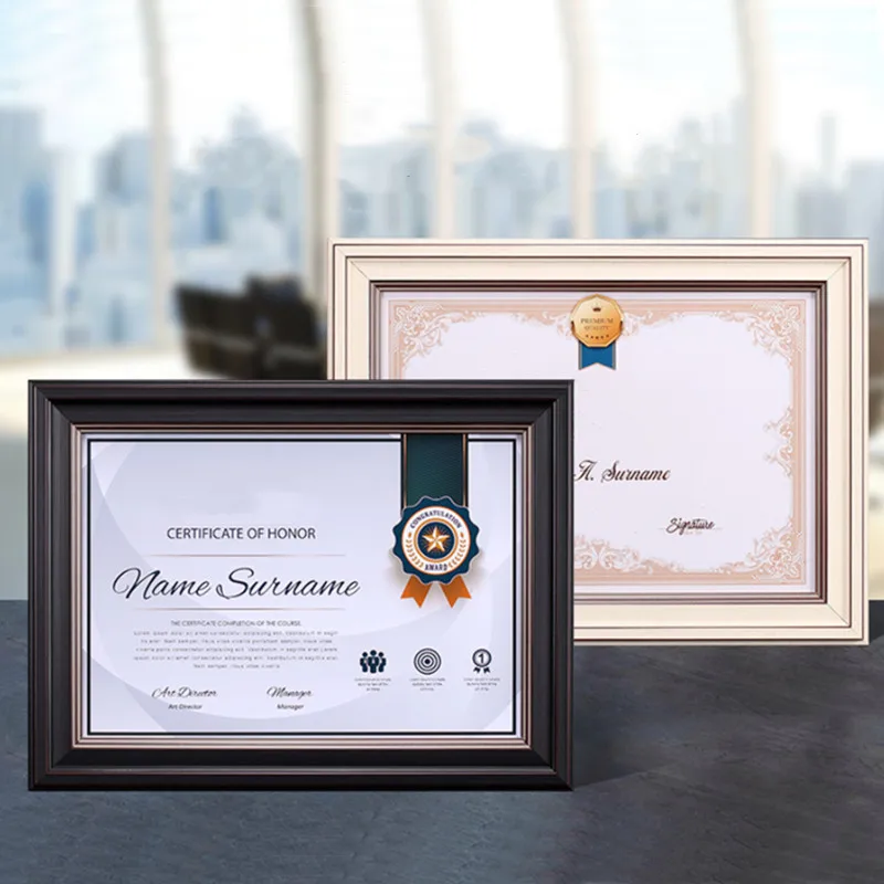 Рамка для фотографий в европейском стиле