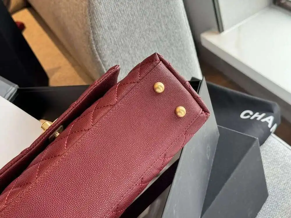 точная копия 1:1 Сумка В Стиле Шанель Из ВолоВьей Кожи 23см*13см |