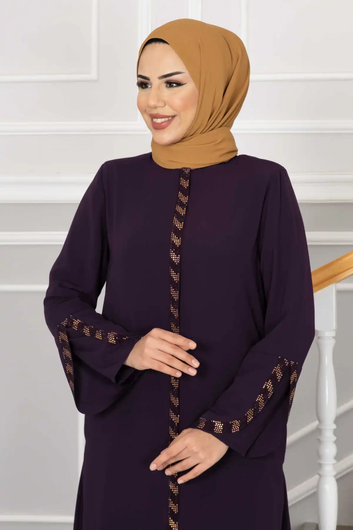 Рисунок 5 - Женская одежда, клонированный хиджаб