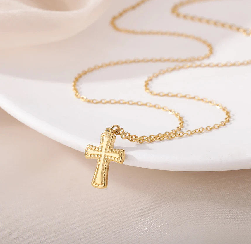 

2022 New Stainless Steel Cross Necklace Golden Silver Color Female Pendant Necklace Gift For Men Women Dropshipping Neck Jewelry