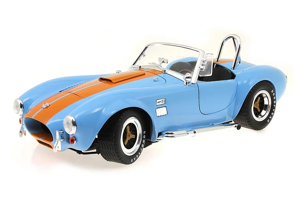 Shelby Cobra голубая
