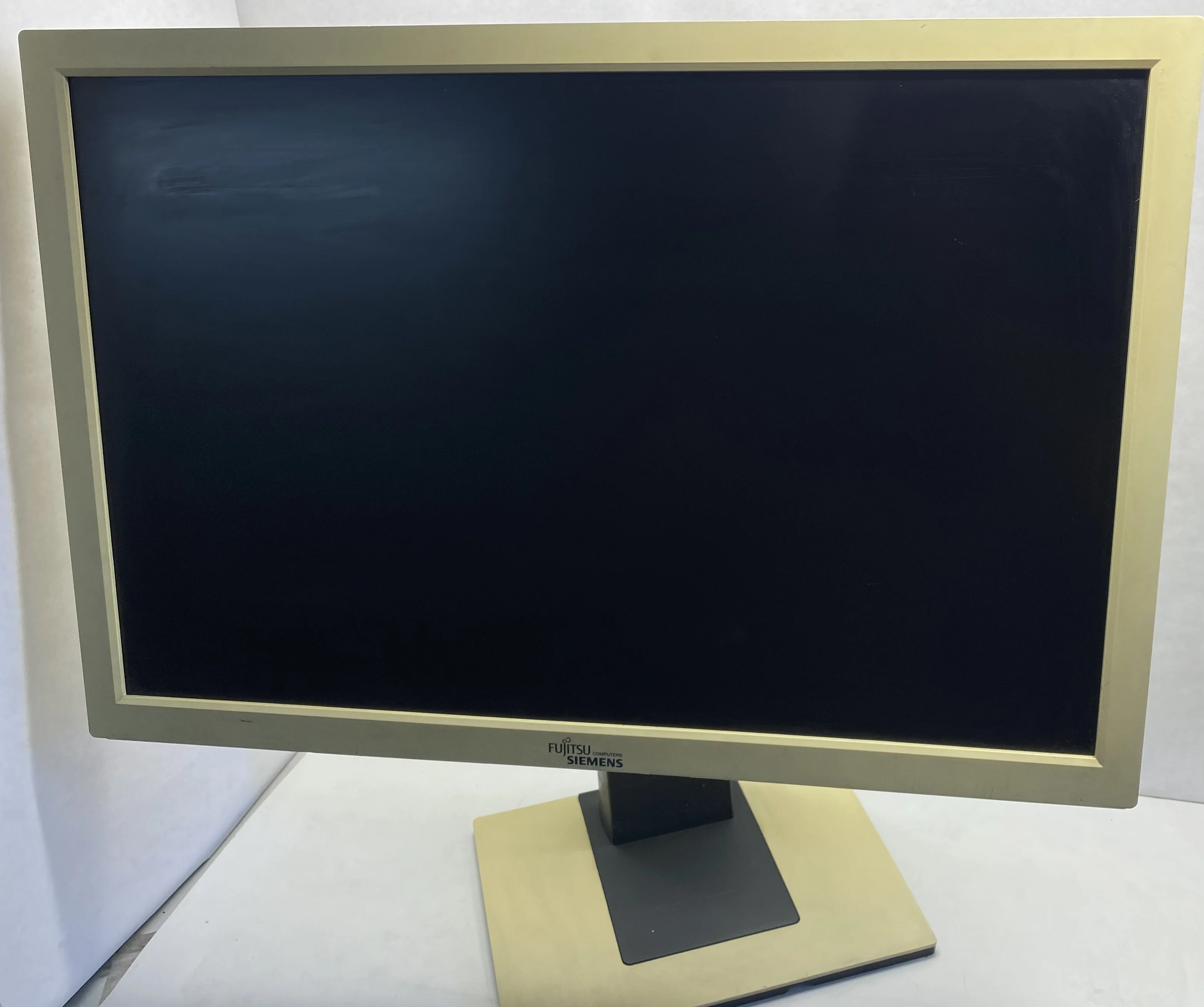 Монитор для компьютера Fujitsu T24BA 24" |