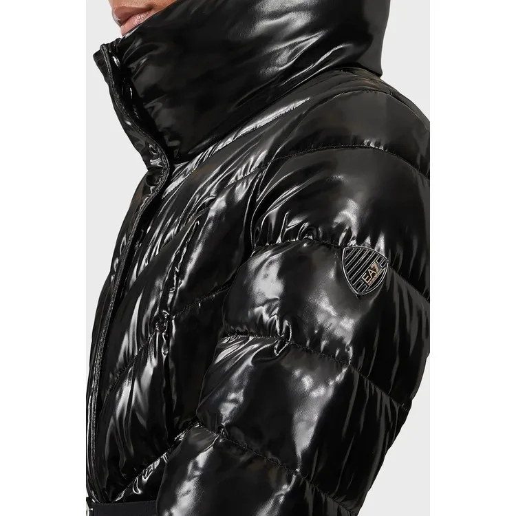 Рисунок 3 - EA7 Обычная посадка с логотипом