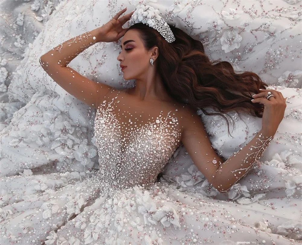 Рисунок 2 - Роскошные женские вечерние платья