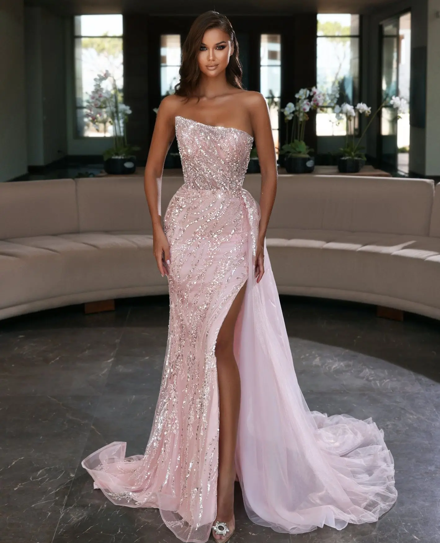 

Sexy Pink Side Split Evening Dresses With Train Beading Sequined Strapless Prom Dresses Robe De Soiree Formal Party Dress