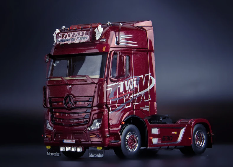 

IMC 1:50 Vanhooren Xavier MB 4x2 32-0101 B72
