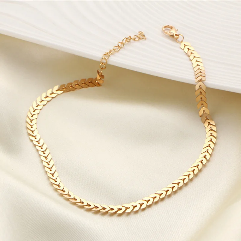 

European And American Popular Simple Handmade Sequined Fishbone Chain Clavicle Alloy Metal Necklace Women's Jewelry