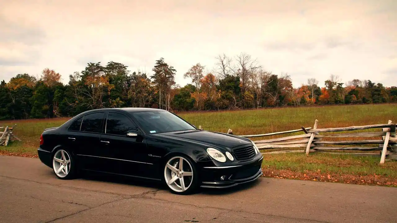 LinxOne    Mercedes benz amg w211 black                 AliExpress