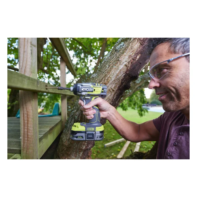 Ryobi one+ линейка. Ryobi r18idbl. Угловой гайковерт аккумуляторный ryobi. Винтовёрт ryobi r18idbl-0. Ryobi винтоверт бесщеточный.