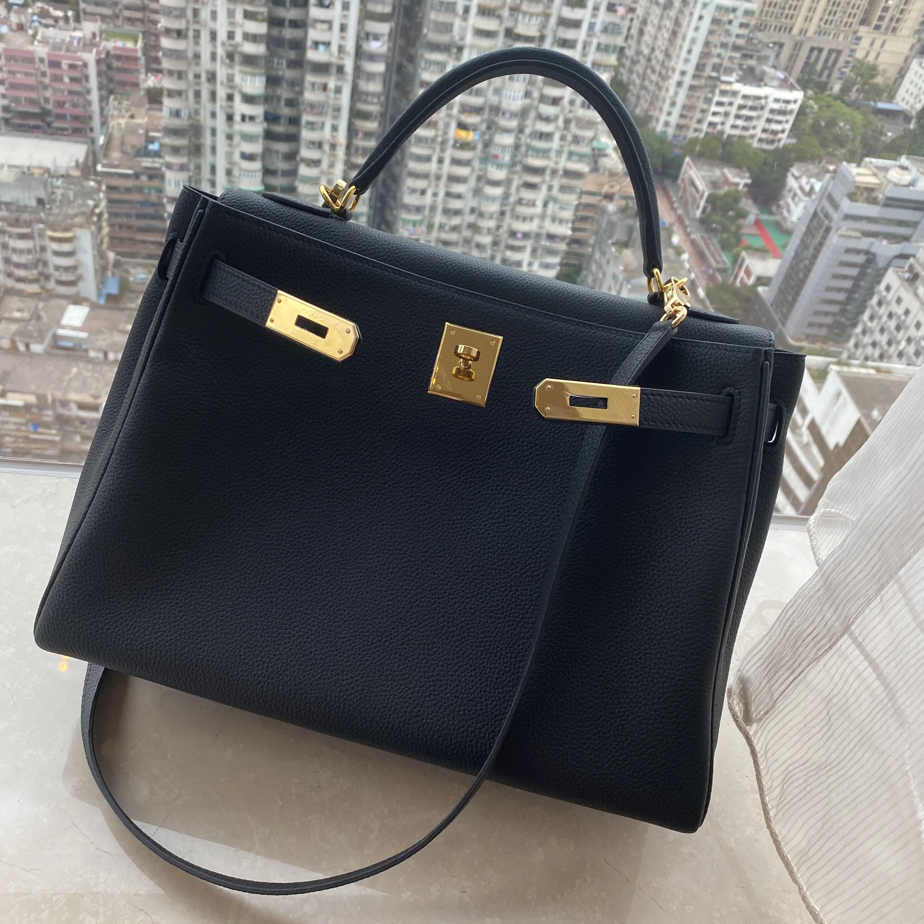 

VIP Luxury Designer Bags Women's Handbags SSS Handbags Tote Birkin Banquet Kelly Black High Quality Cowhide Classic Y2K Lock