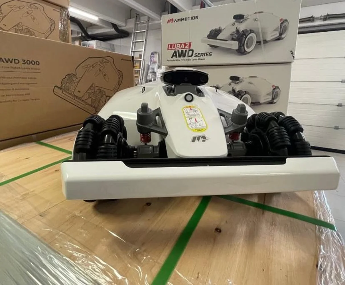 Фото ГОРЯЧИЕ ПРОДАЖИ роботов LUBA 2 AWD 1000, ОПТОВАЯ ПРОДАЖА №1