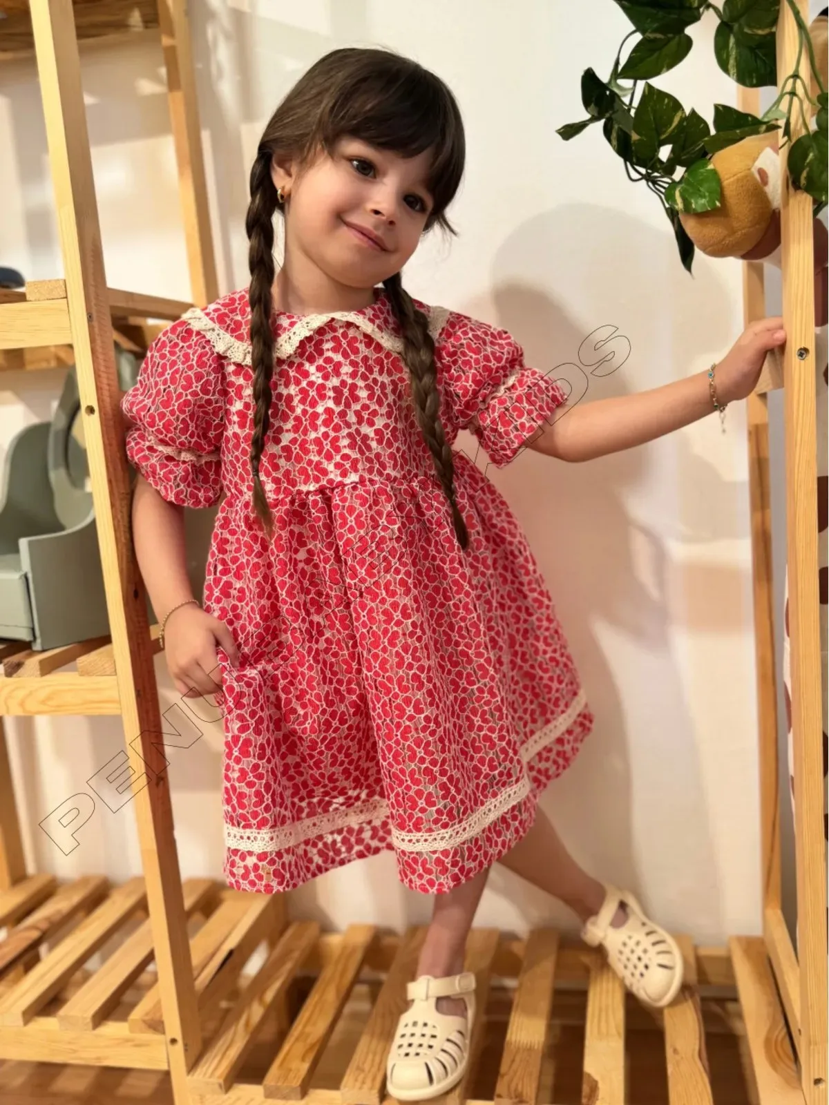 KIRMIZI İİİ İ İİ