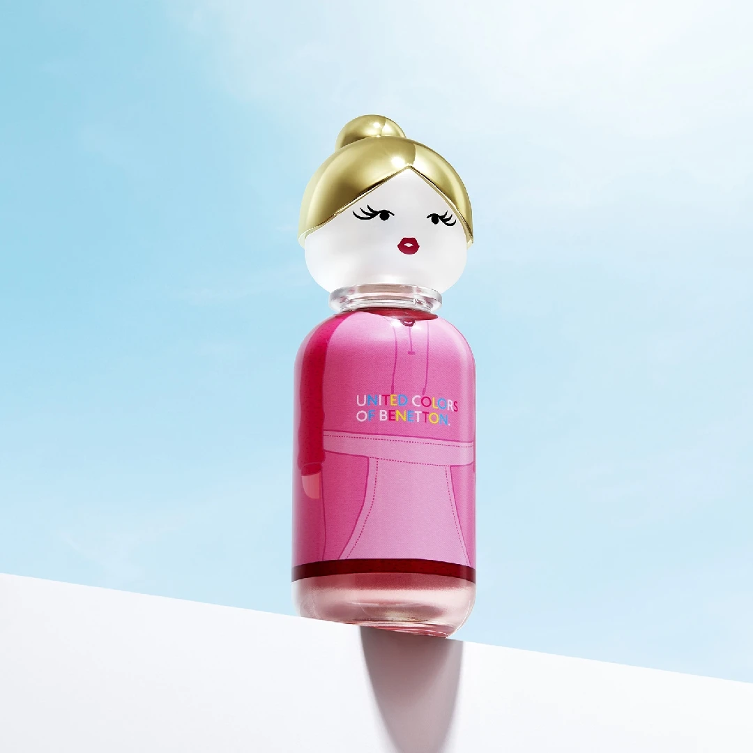 духи с куколкой на крышке. кукла кокеши духи орифлейм. духи в виде японской куклы. кукольные духи. духи кукла.