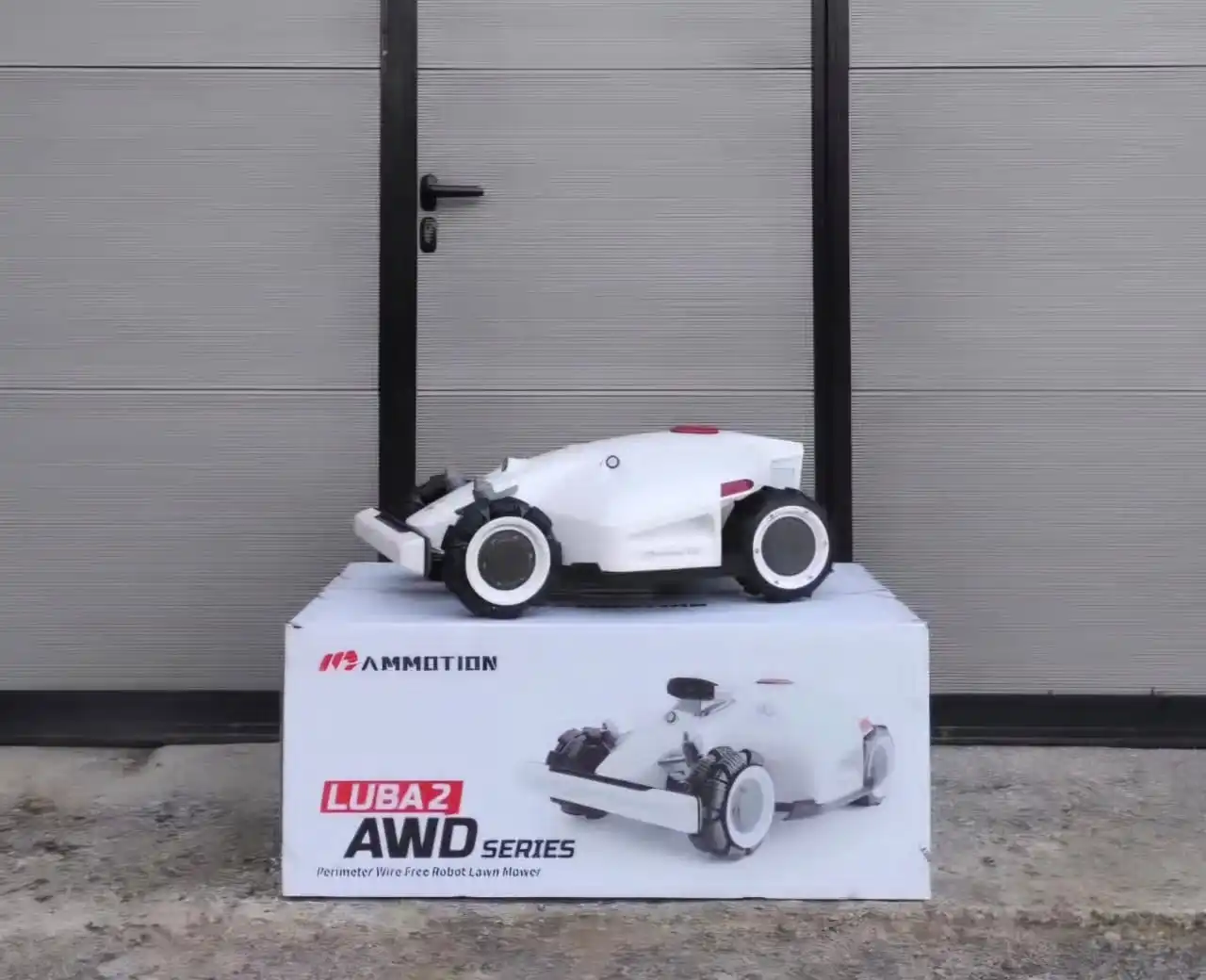 ТОП НОВЫЙ ЧЕРНЫЙ РУЧНОЙ ДЛЯ Роботизированной газонокосилки LUBA 2 AWD 3000 с гаражом КУПИТЬ 2, ПОЛУЧИ 1 БЕСПЛАТНО (art.: 3920d3a019fdb) - 3920d3a019fdb