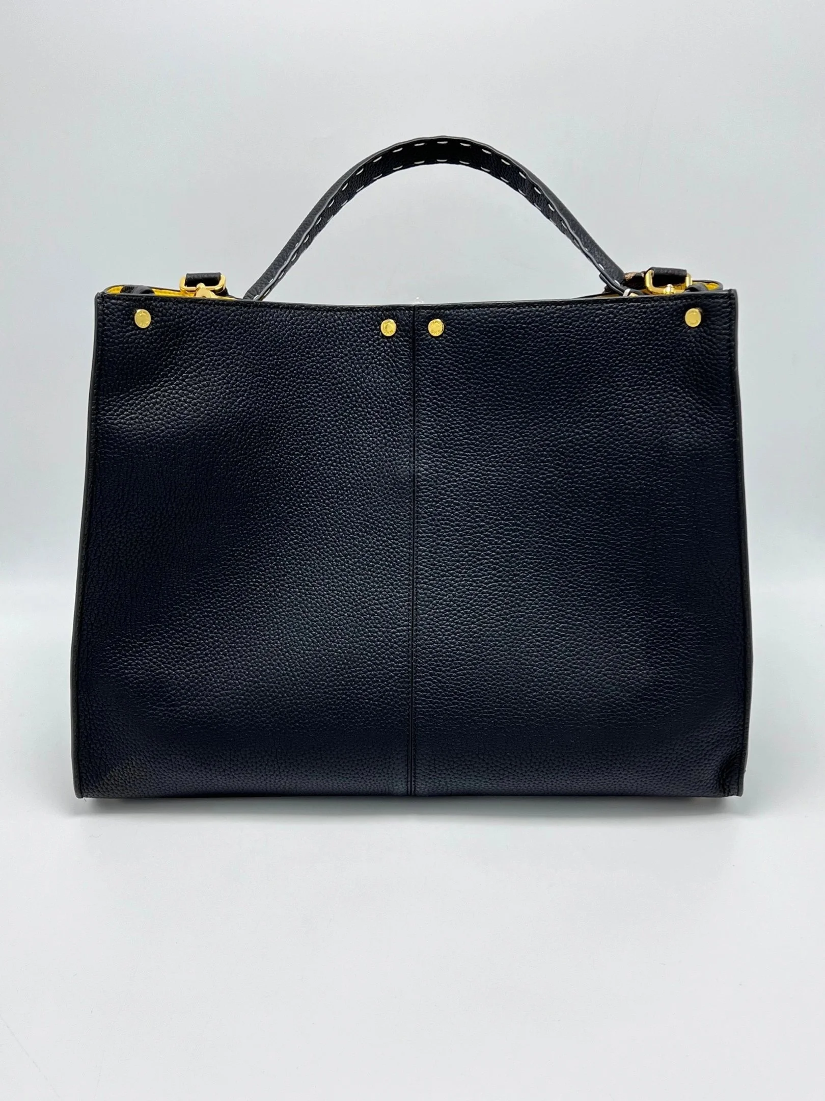 Рисунок 3 - Сумка на плечо, Сумка Fendi Peekaboo