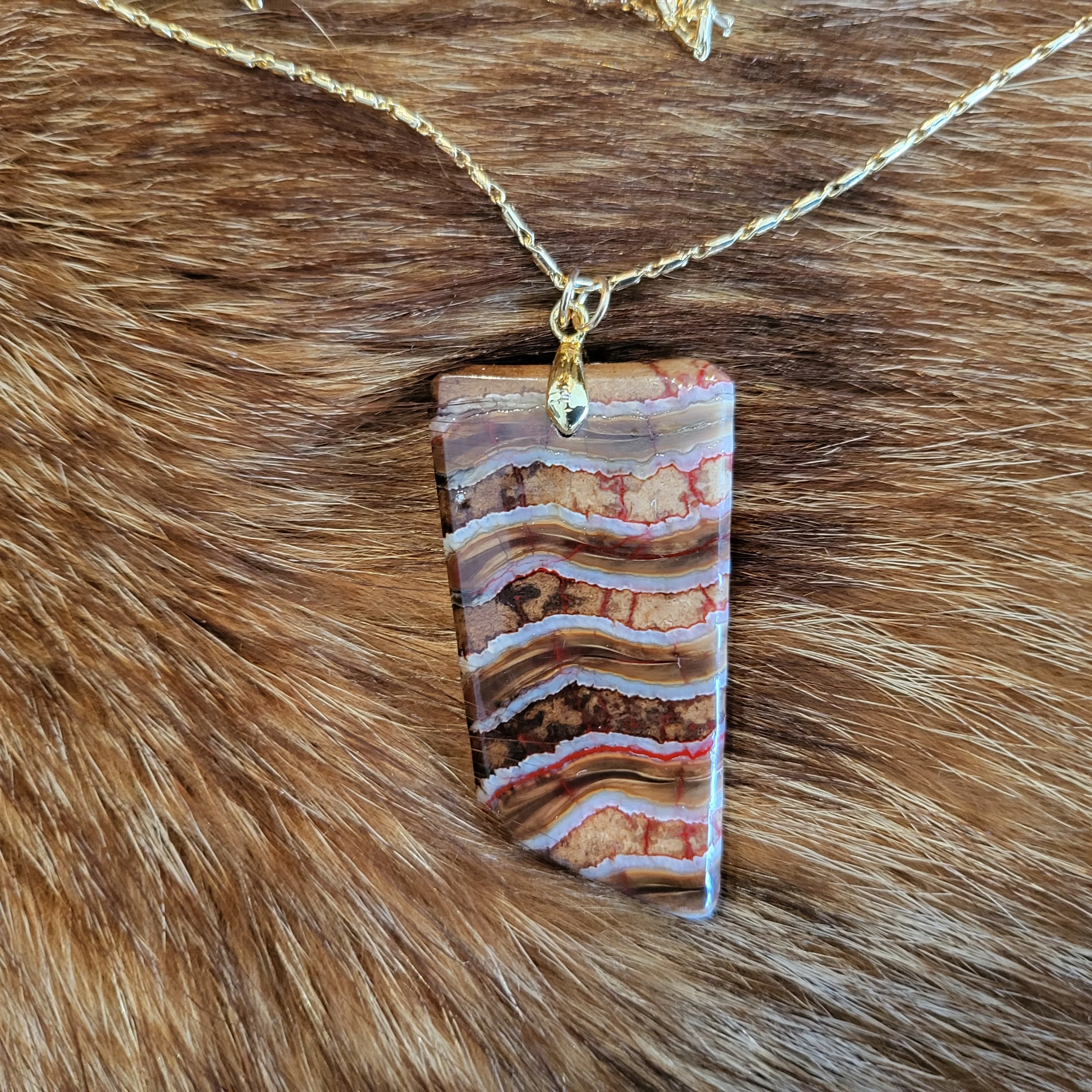 Кулон, подвеска из стабилизированного зуба мамонта