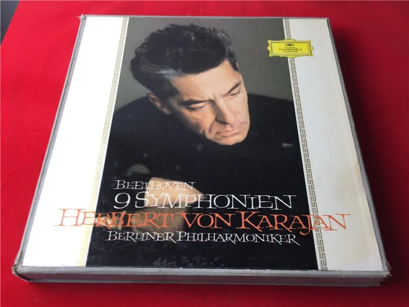 33 RPM 12 inch 30 cm Vinyl Records Phonograph 8 LP Disc Karajan Conductor Beethoven 9 Symphonies Works World Classic Music