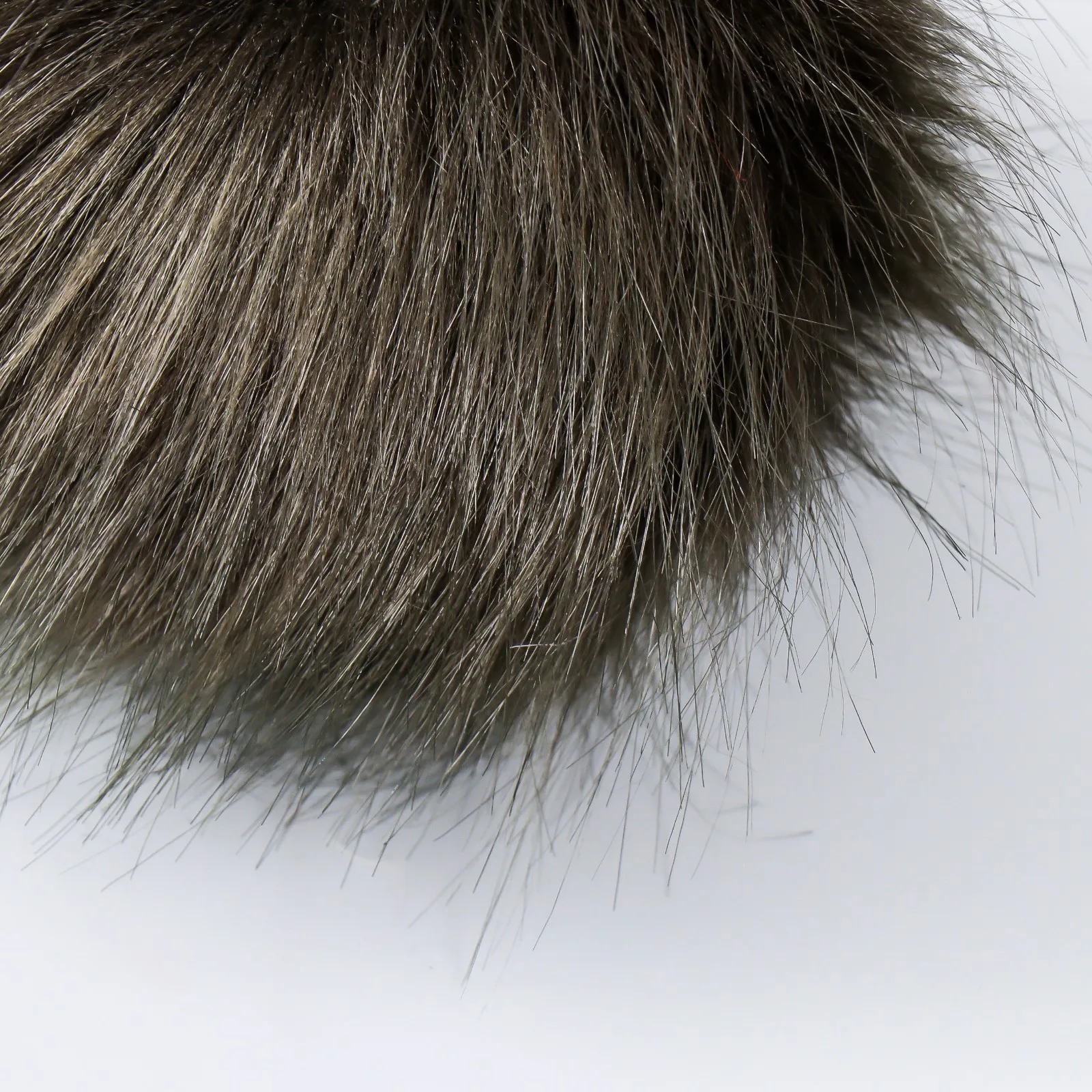 Рисунок 2 - Помпон искуственный мех песец 14