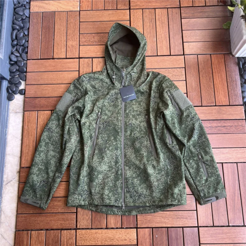 

Russian Little Green Man Emr Camouflage Soft Shell Charge With Inner Fleece Waterproof Material Tactical Outdoor Hunting Coat