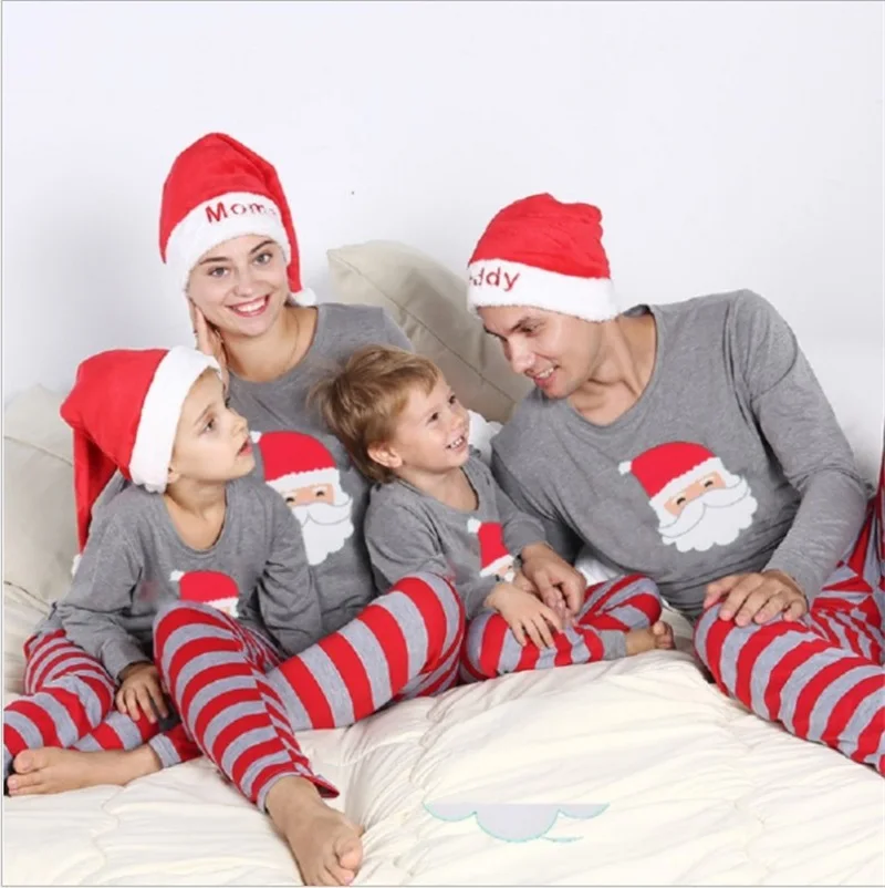 

Рождественская семейная подходящая ко всему футболка с Санта-Клаусом семейный Образ Рождество мать дети отец мальчик девочка 2 шт. пижамный...
