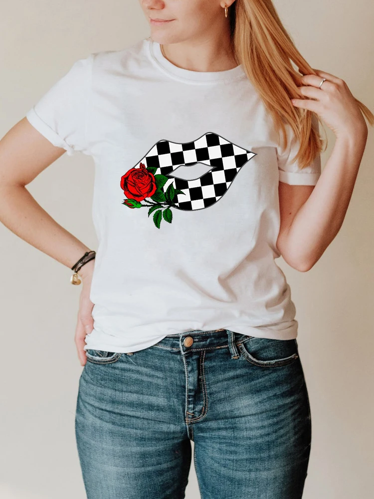 

Checkered Lips Kiss Red Rose T-Shirt Ladies Graphic Casual Short Sleeve Tshirts Creativity Top Summer Female Clothing T-shirt