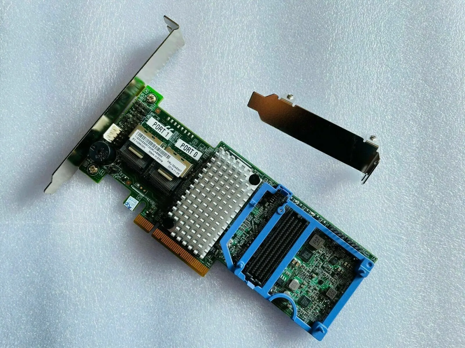 Фото M5110 8-портовый 6 Гбит/с PCI-e IT-МОДЕ FW: P20 LSI 9207-8I + 2 * SFF8087 SATA №3