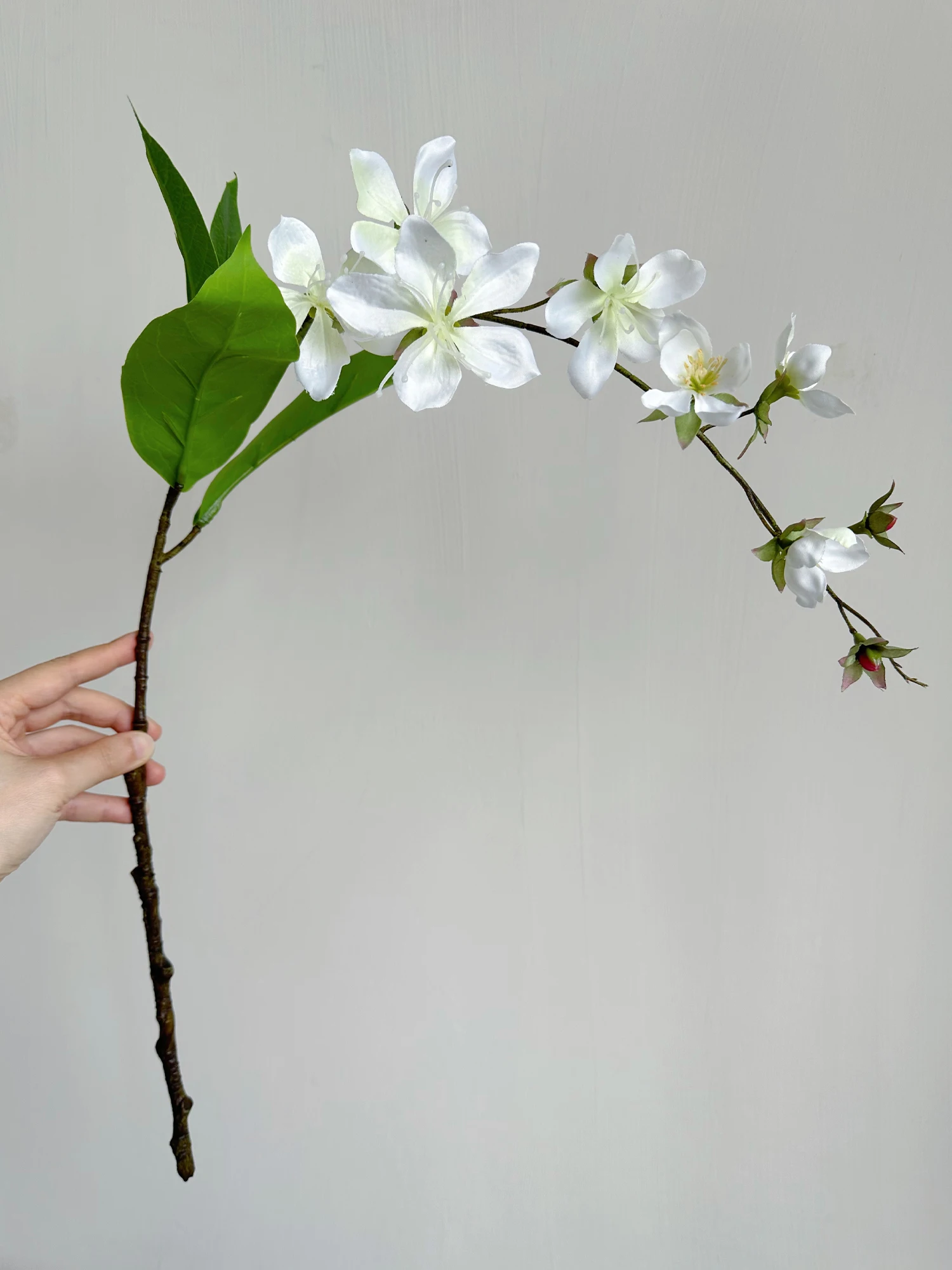 

Искусственные подвесные цветы жасмина белые шелковые