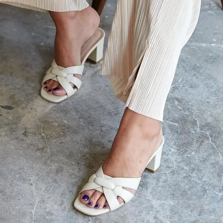 Bino Interior Exterior Genuine Leather Knit Shaped Square High Heeled Slippers Black White Beige Summer House Shoes Stylish