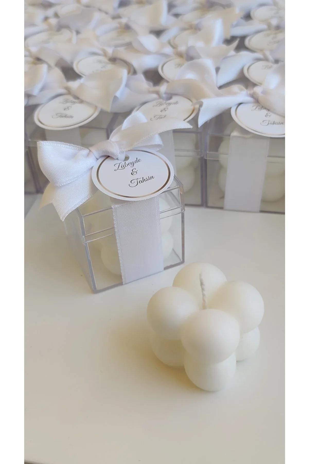 

Свечи вы можете лично подарить своим близким на свадьбу вечерние ринку, день рождения, девичник и многие мероприятия