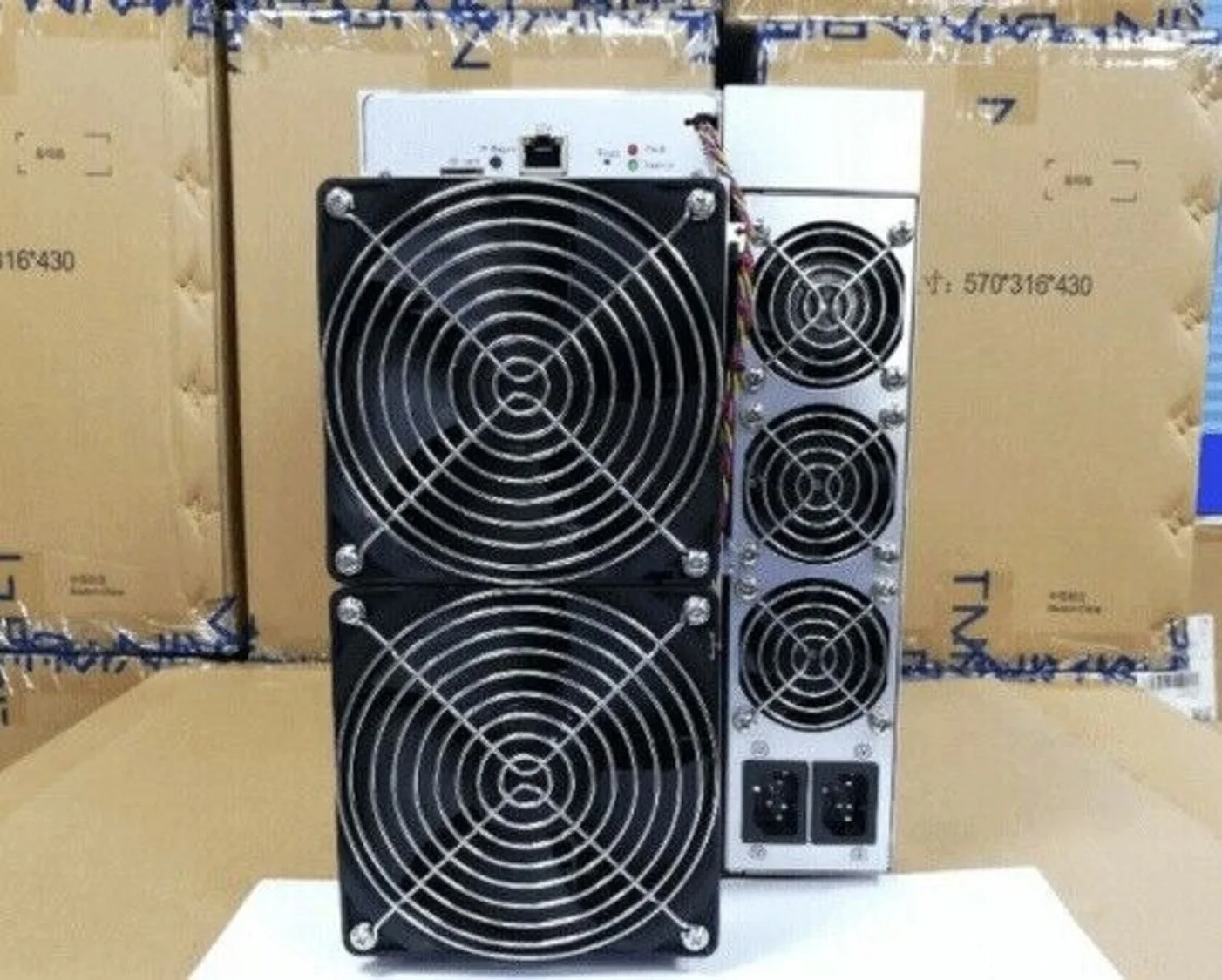 

Лучшее предложение, Майнер биткоинов Antminer S19 Pro 110th