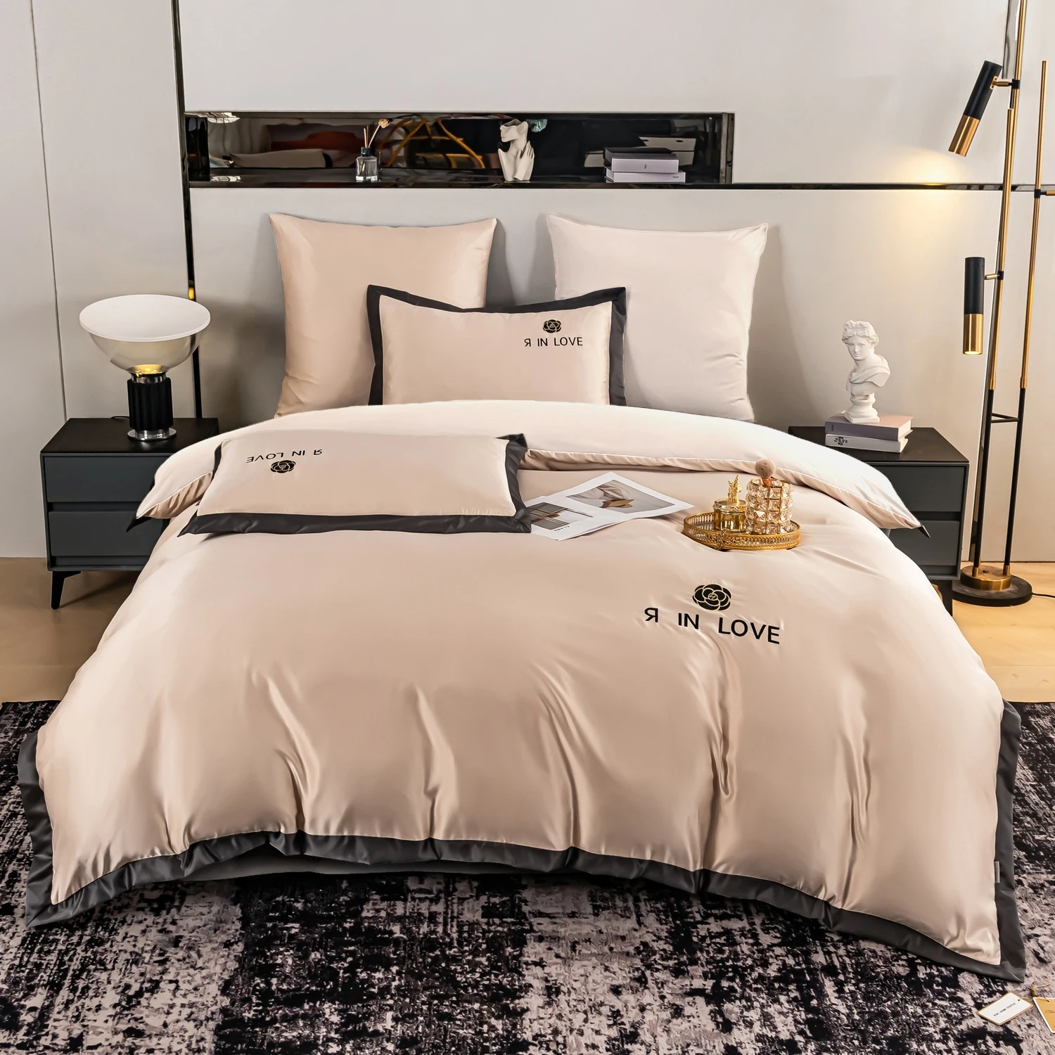 Комплект постельного белья Сатин-Шелк Я IN LOVE на резинке LVR007 Дуэт Семейный