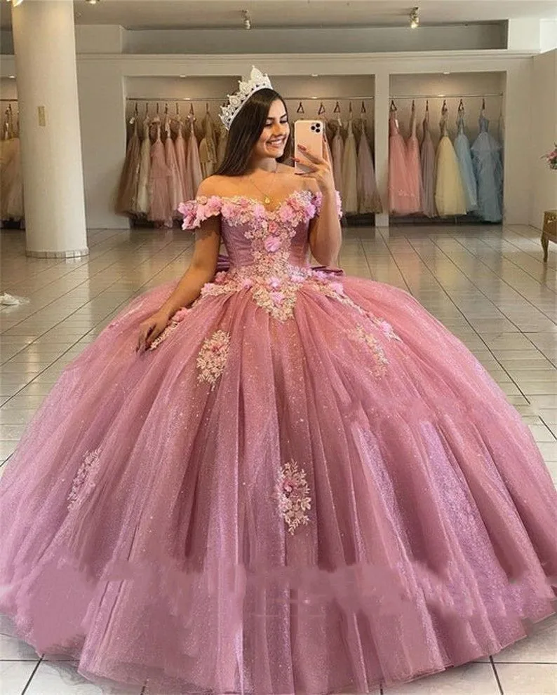 

Fanshao wd503 Quinceanera Dress with Lace Applique Beaded Off Shoulder Ball Gown Handmade Flowers Sweet 16 Birthday Party